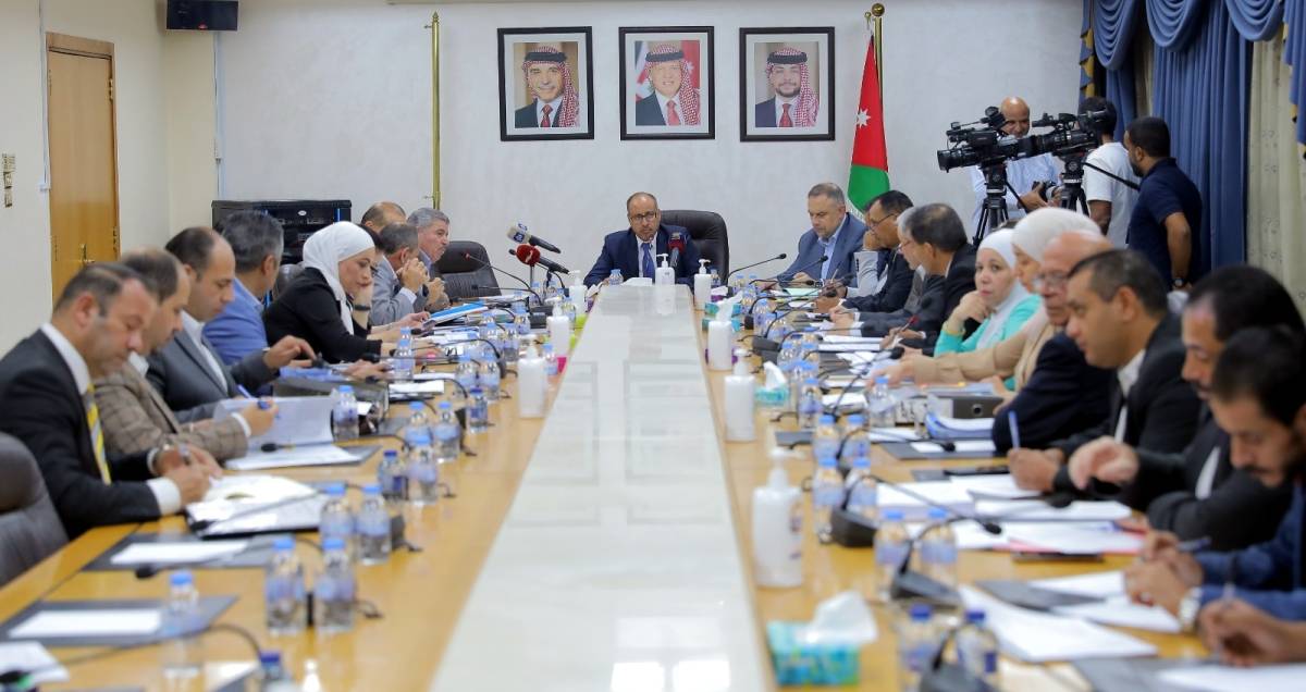 مالية النواب توصي بإحالة ملفات بـالأشغال إلى مكافحة الفساد