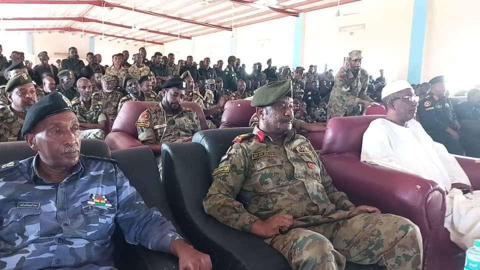 اللواء الركن الخضر يرعى الاحتفال في قيادة الفرقة 19 بالعيد ال(69) للقوات المسلحة السودانية
