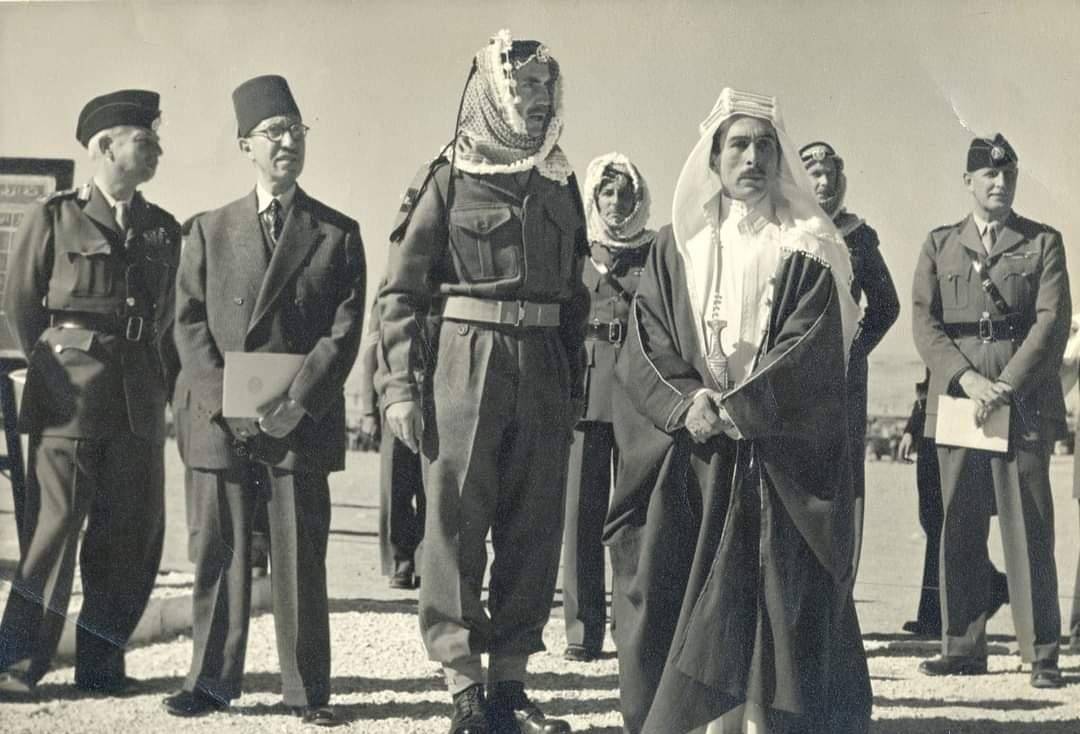 توفيق أبو الهدى منح لقب الباشا من قبل الأمير عبدالله بن الحسين