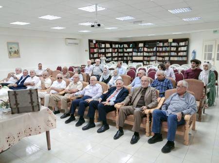 اشهار كتاب الحقائب الخالية للكاتبة إكرام العش