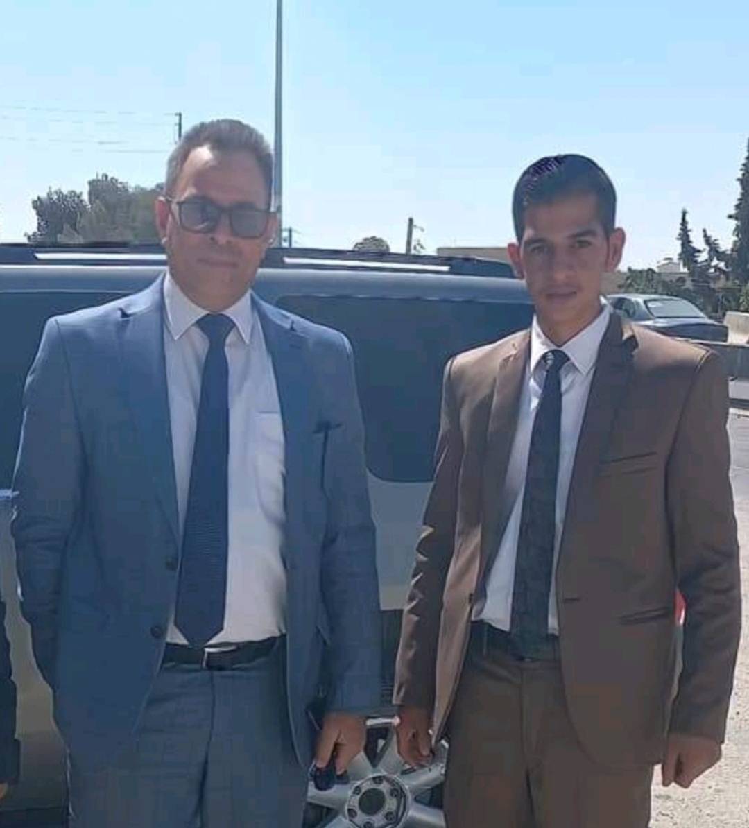سند المجالي يهنئ ابن العم صفوق المجالي بنجاح ابنتيه