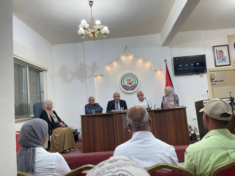 ندوة نقاشية حول رواية الحرب التي أحرقت تولستوي
