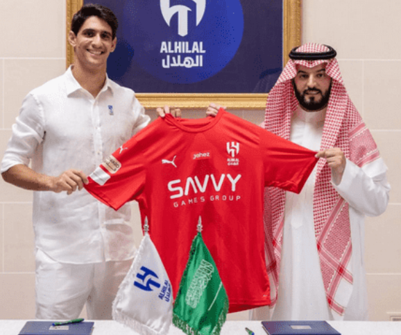 كم يبلغ راتب ياسين بونو مع الهلال السّعودي؟