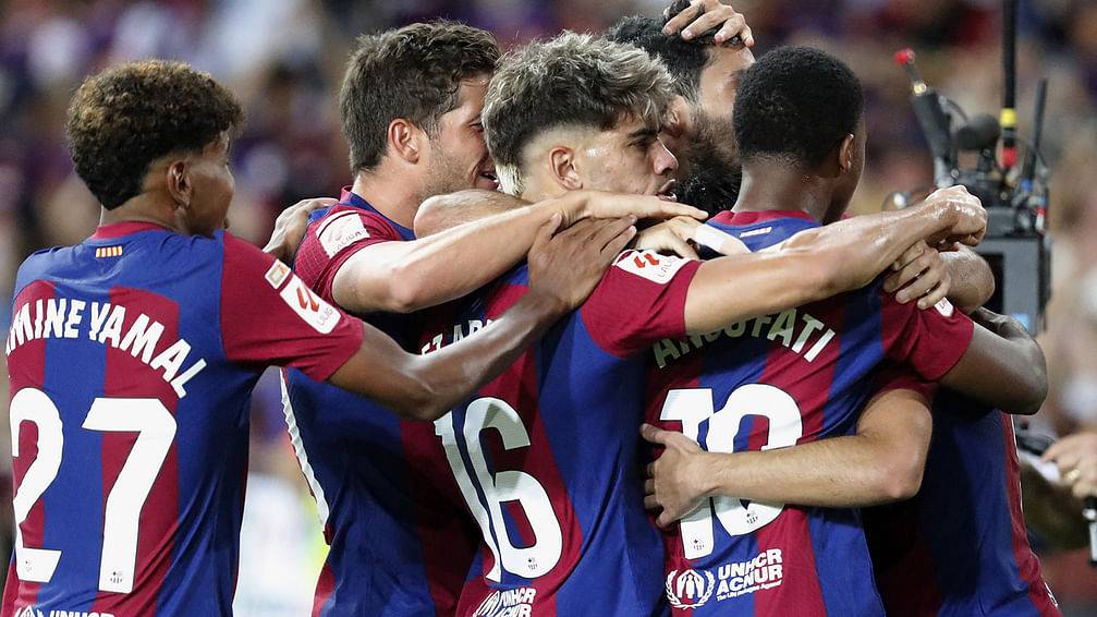 برشلونة يستعيد توازنه في الدوري الإسباني بالفوز على قادش