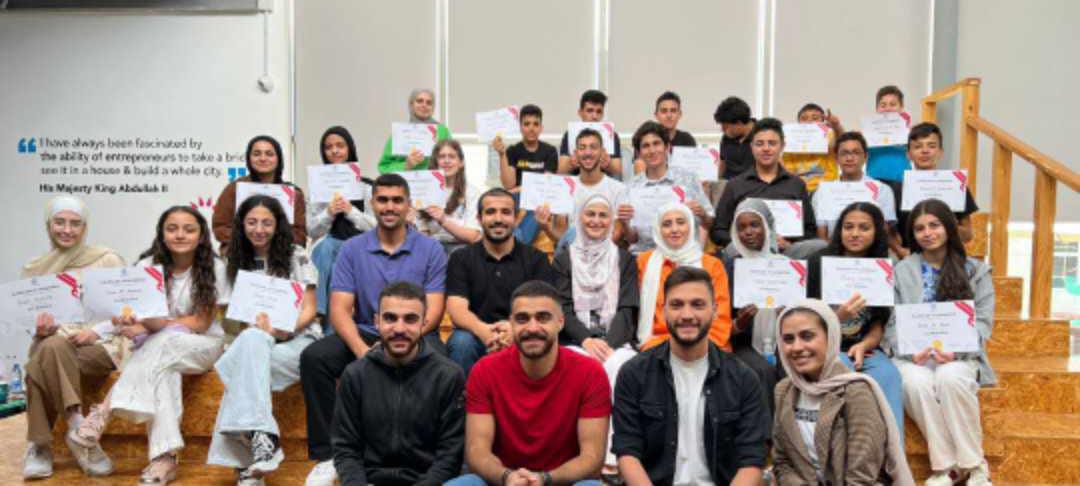 منصّة زين تختتم برنامج مجتمع الرياديين الصغار وتُخرّج 66 طالباً من 3 محافظات