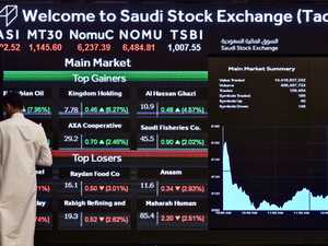 تباين في أداء أسواق المنطقة بسبب تراجع أسعار الذهب الأسود