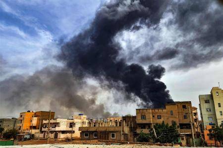 أنباء عن مشاورات لتشكيل حكومة طوارئ في السودان