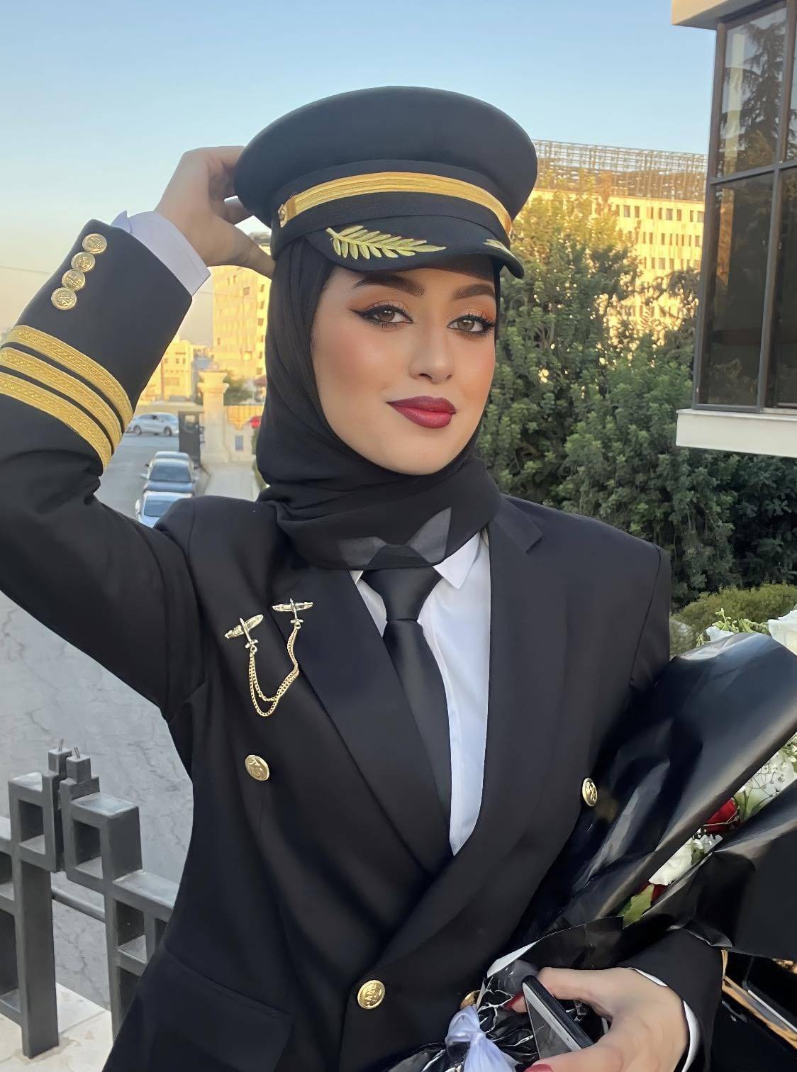 الكابتن سلمى فريج.. الف مبارك التخرج