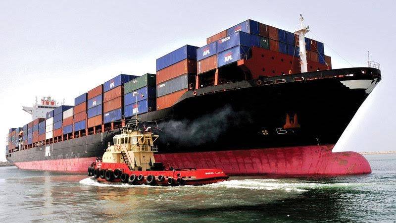 تجارة الإمارات غير النفطية ترتفع 17 بالمئة بالنصف الأول