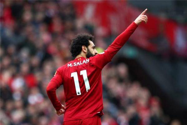 عرض تاريخي جديد لصلاح من الاتحاد السعودي