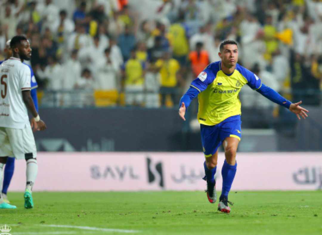 النصر يسحق الحزم  والأهلي يسقط في هزيمة ثقيلة في الدوري السعودي