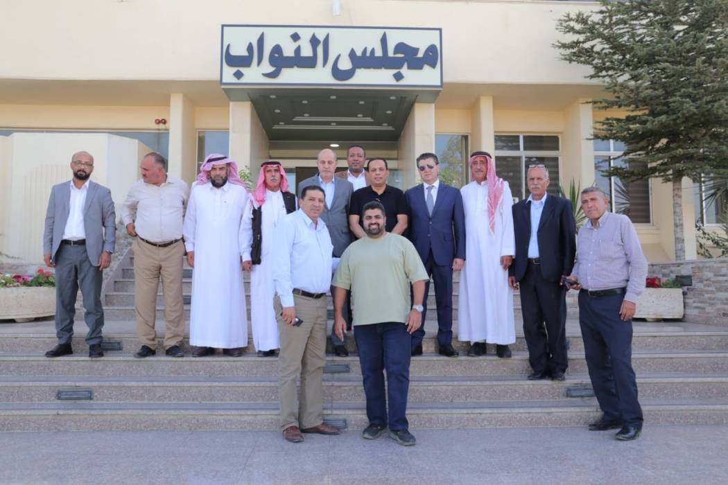 الزراعة النيابية تناقش قضايا في قطاعي المياه والزراعة...صور