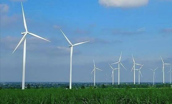 الإمارات: استثمار 4.5 مليارات دولار بالطاقة المتجددة في إفريقيا