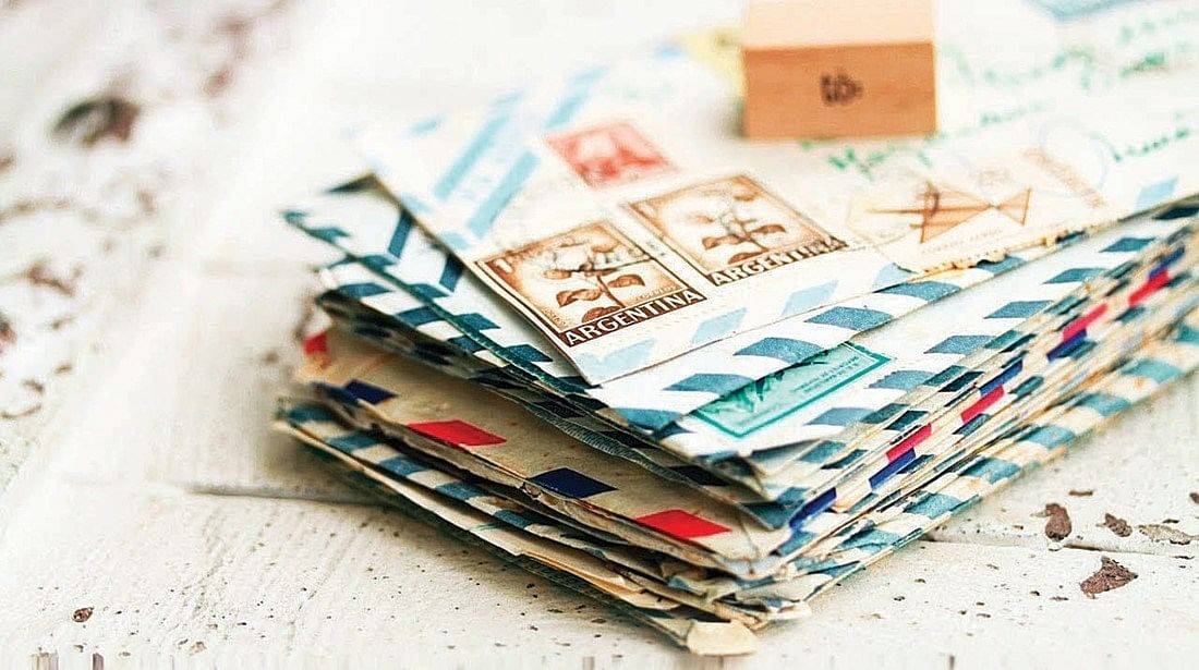 الرسائل الخطية.. وسيلة التواصل الجديدة بدارفور