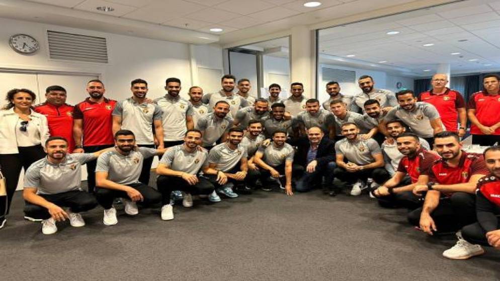 الأمير علي يشيد بجهود لاعبي المنتخب الوطني لكرة القدم قبل مواجهة النرويج وديا