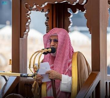خطيب الحرم المكي: جوهر الدين ثابت في النفوس.. والملحد لا يرتاح ضميره لأنه لم يوافق الفطرة