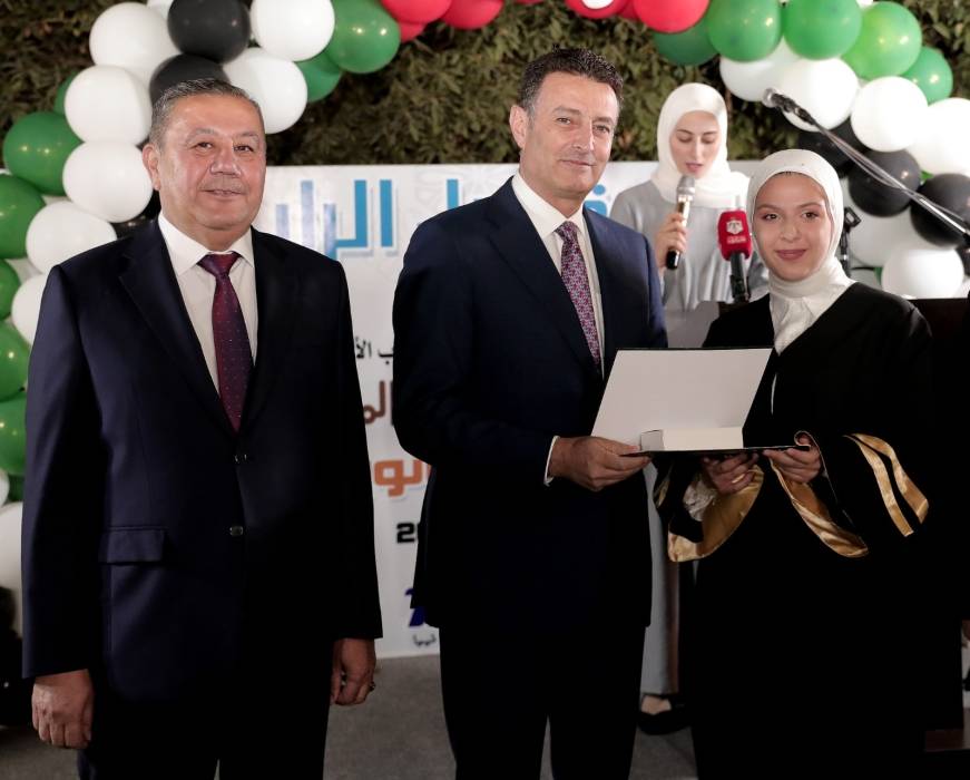 الصفدي يرعى حفل تكريم أوائل الثانوية العامة من أبناء جمعية أهل الراية