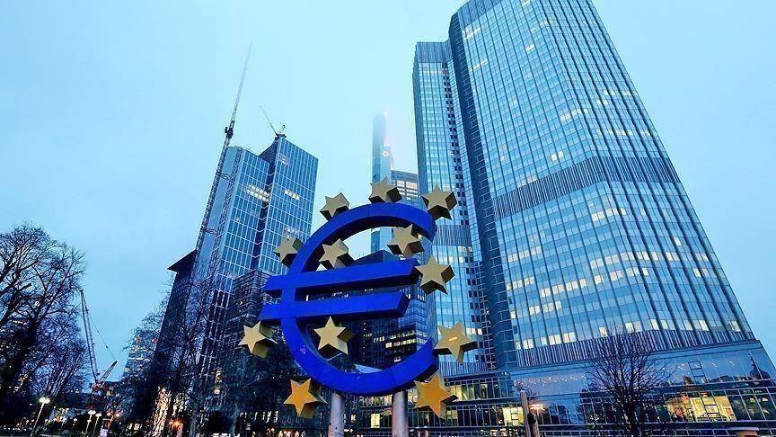 المفوضية الأوروبية تخفض توقعات نمو منطقة اليورو في 2023