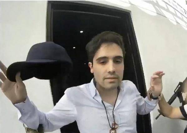 المكسيك تسلّم أمريكا أحد أبناء بارون المخدّرات إل تشابو