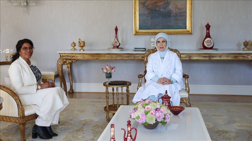 أمينة أردوغان تلتقي ابنة مالكوم إكس في إسطنبول