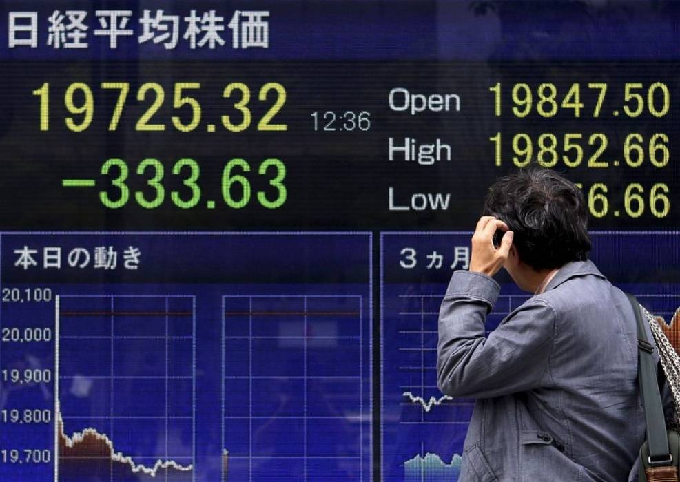 المؤشر نيكاي في طوكيو يفتح على انخفاض 0.71