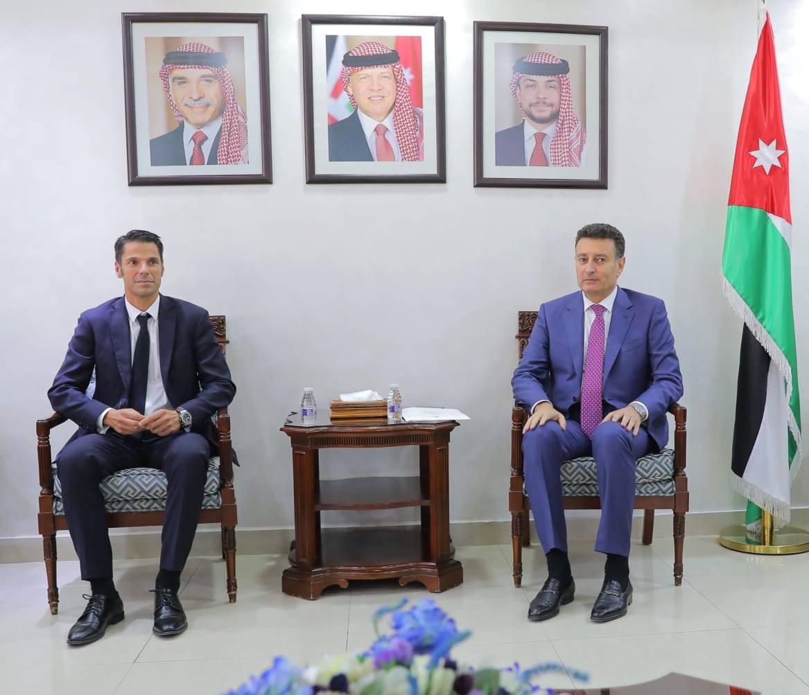 الصفدي ووفد فرنسي برلماني يؤكدون أهمية حل الدولتين ودعم اللاجئين والتعاون في قطاع المياه