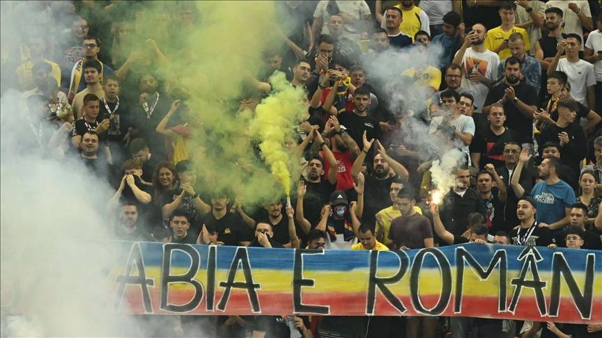 يويفا يفرض عقوبات على المنتخب الروماني