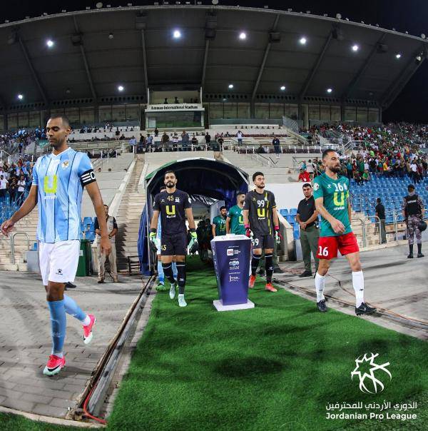 حزب العمال يقترح حلًا لأزمة الدوري: اقتطاع 2 من أرباح الشركات