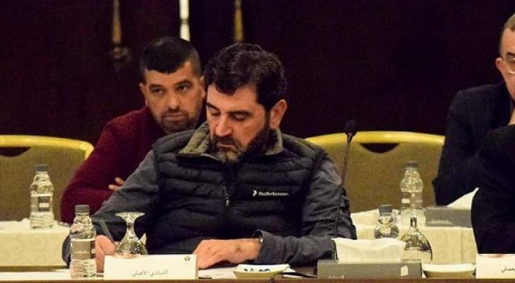 رئيس النادي الأهلي يتحفظ على قرار الأندية ويستقيل