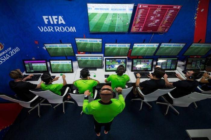 الذكاء الاصطناعي يجيب: من النادي الأكثر حصولا على مجاملات تحكيمية في الليجا؟