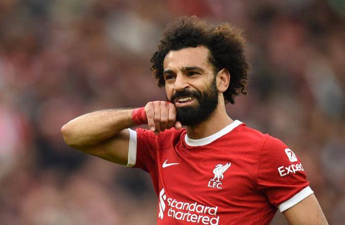 صلاح يكشف كواليس تجديد عقده مع ليفربول