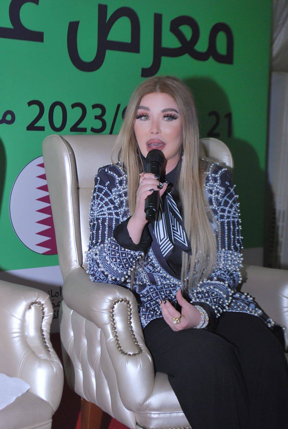الكاتبة سارة طالب السهيل في معرض عمان الدولي للكتاب...صور