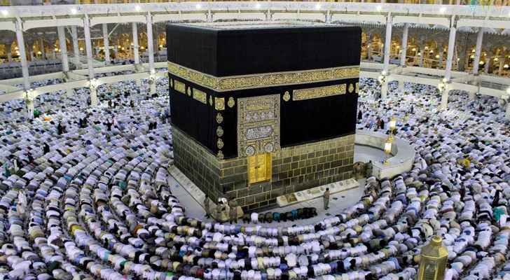 ما تفسير الصلاة داخل الكعبة في المنام؟