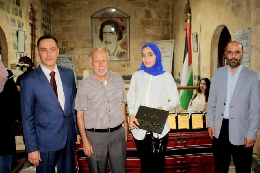 توزيع الجوائز على الفائزين بجائزة سحم الثقافية للإبداع الأدبي الشبابي في دورتها الثالثة
