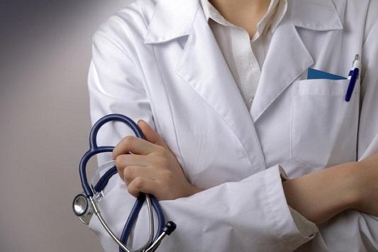 مطالبة نيابية بتخصيص مقاعد الطب للطلبة المعيدين