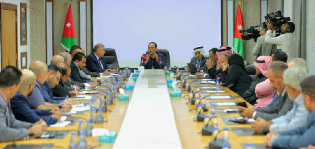 الزراعة النيابية: نسعى لإيجاد حل لـسيل الزرقاء ومنع استخدامه في الزراعة