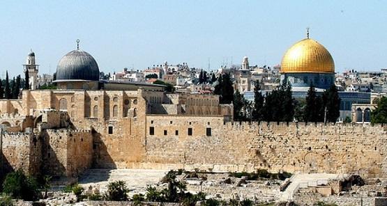 أوقاف القدس: الأقصى في خطر كبير