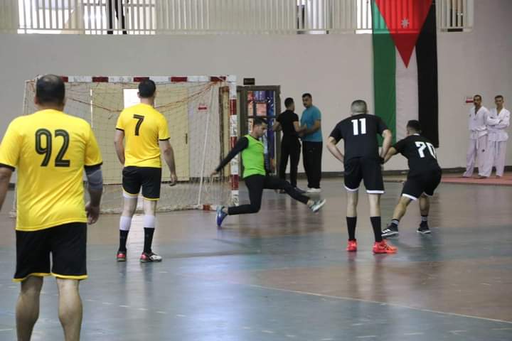 تواصل اقامة لقاءات بطولة الامن العام السنوية لكرة اليد لعام (2023) .