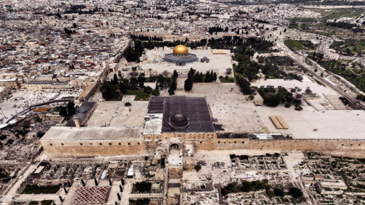 مستشار محافظ القدس: حراس الأقصى التابعون للأوقاف الأردنية يقومون بحماية باحات الأقصى