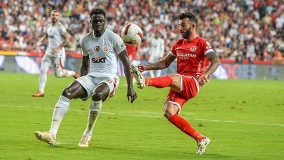 غالاطة سراي يهزم أنطاليا سبور وينتزع الصدارة
