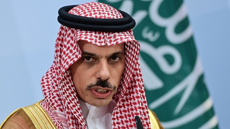 فيصل بن فرحان يجري اتصالات مع أطراف دولية وعربية بشأن أحداث غزة
