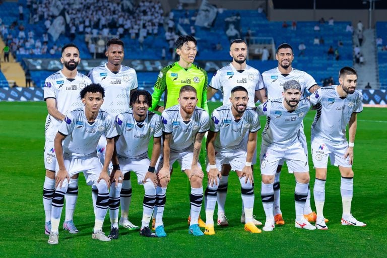 الشباب يعلن بيع أغلى تذكرة في تاريخ الدوري السعودي