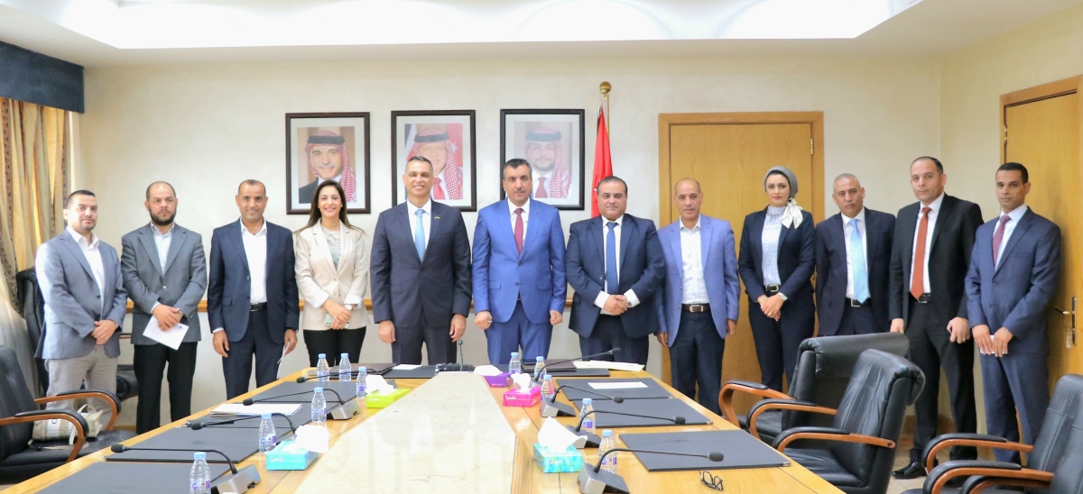 مذكرة تفاهم بين النواب وصندوق الملك عبدالله الثاني للتنمية لتنفيذ الزمالة البرلمانية