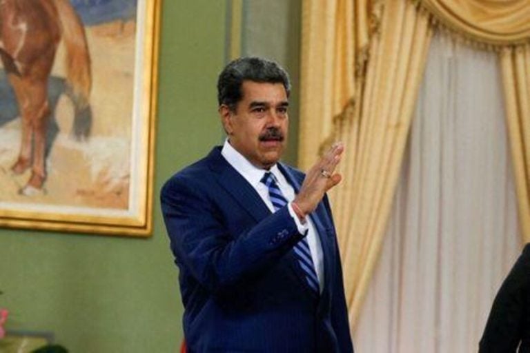 رئيس فنزويلا يرسل 30 طناً من المساعدات الإنسانية إلي غزة