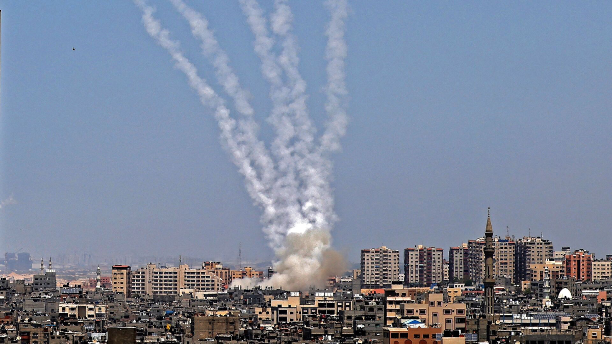استشهاد 5 فلسطينيين بقصف منزل في رفح