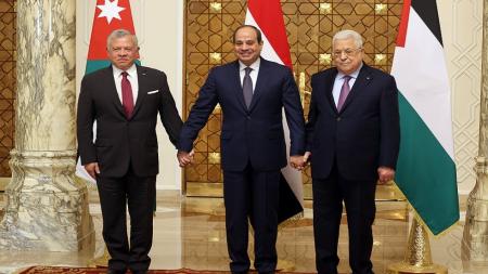 بايدن في عمان للقاء الملك والسيسي وعباس