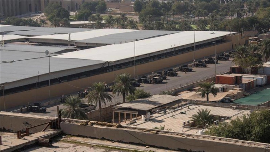 واشنطن تعمل على إجلاء طواقمها الدبلوماسية غير الأساسية من العراق