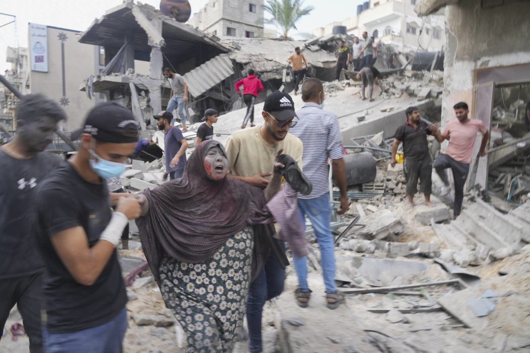 تقرير: قيود كبيرة أمام العاملين الإنسانيين في غزة