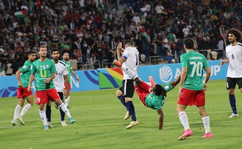 الوحدات يفوز على الكهرباء العراقي ويتصدر مجموعته