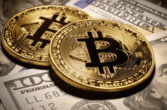 لماذا ارتفع ⁧‫بيتكوين‬⁩ لـ35 ألف دولار؟